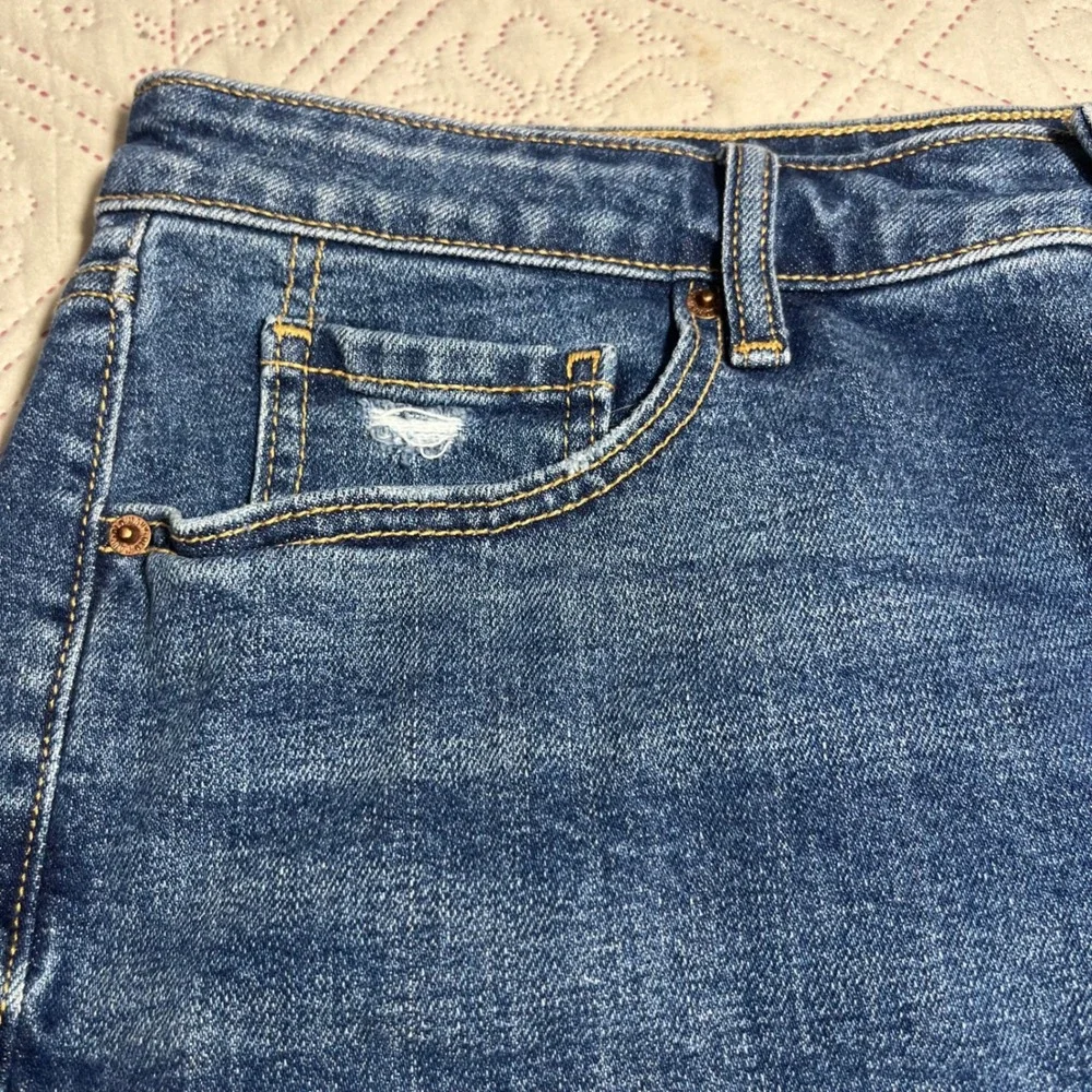 Old Navy OG Straight High Rise Denim Jean Shorts‎ Dark Wash Raw Hem Size 16